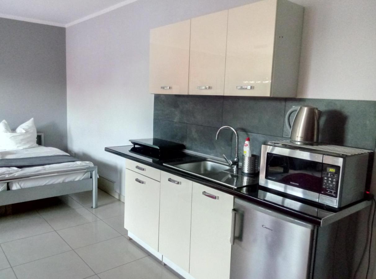Apartamenty Krzywe Okna Ζιελόνα Γκόρα Εξωτερικό φωτογραφία